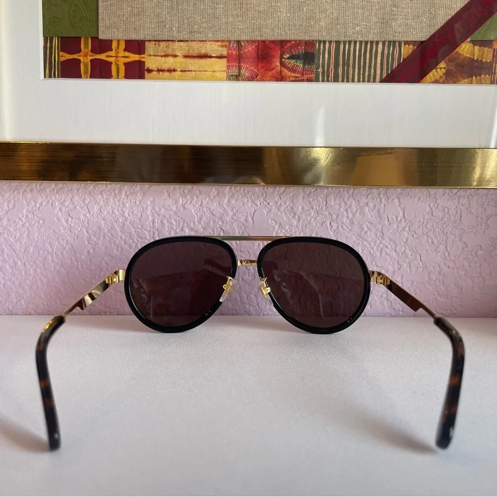 GUCCI GG0982S Sunglasses – Black | Immaculate Condition | Purple Case Included